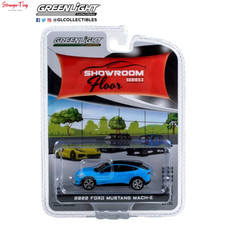 GREENLIGHT 68030-A - 1/64 SHOWROOM FLOOR SERIES 3 2022 FORD MUSTANG MACH-E 
