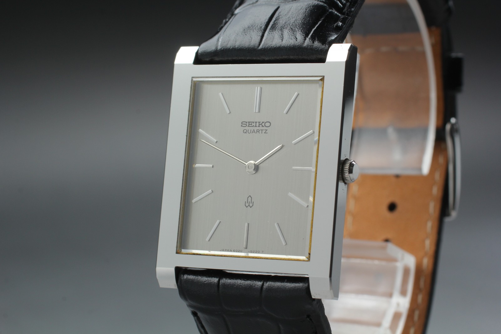 Vintage 1989 [Near MINT] Seiko Chariot 6020-5200 Tank Silver Quartz Men's Watch