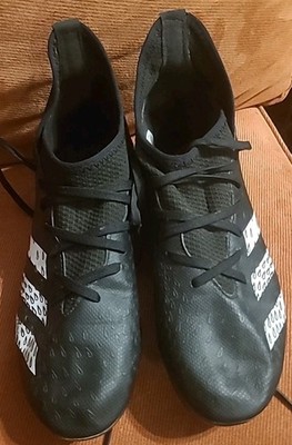 Adidas Soccer Cleats Size 4.5 boys adidas Predator   black/white  