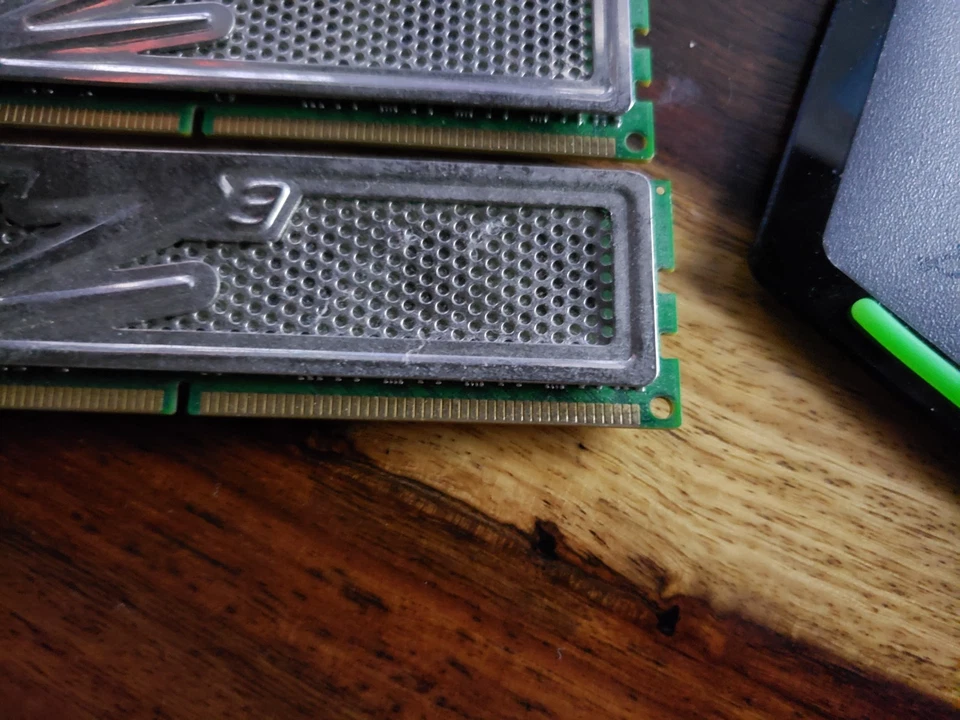 OCZ Platinum 6GB (3x2) DIMM SDRAM (OCZ3P1866C9LV6GK) PC3 15000 9-9-9 @ 1.65v - Image 4 of 4