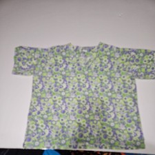 HAPPY Scrubs/Scrub Top Size XL Green and Purple Floral