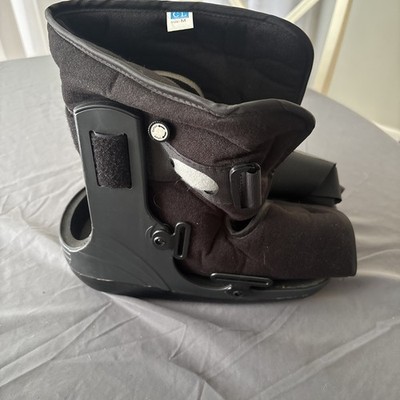 ComfortLand  Short Cam Walker Fracture Boot Medium, Black