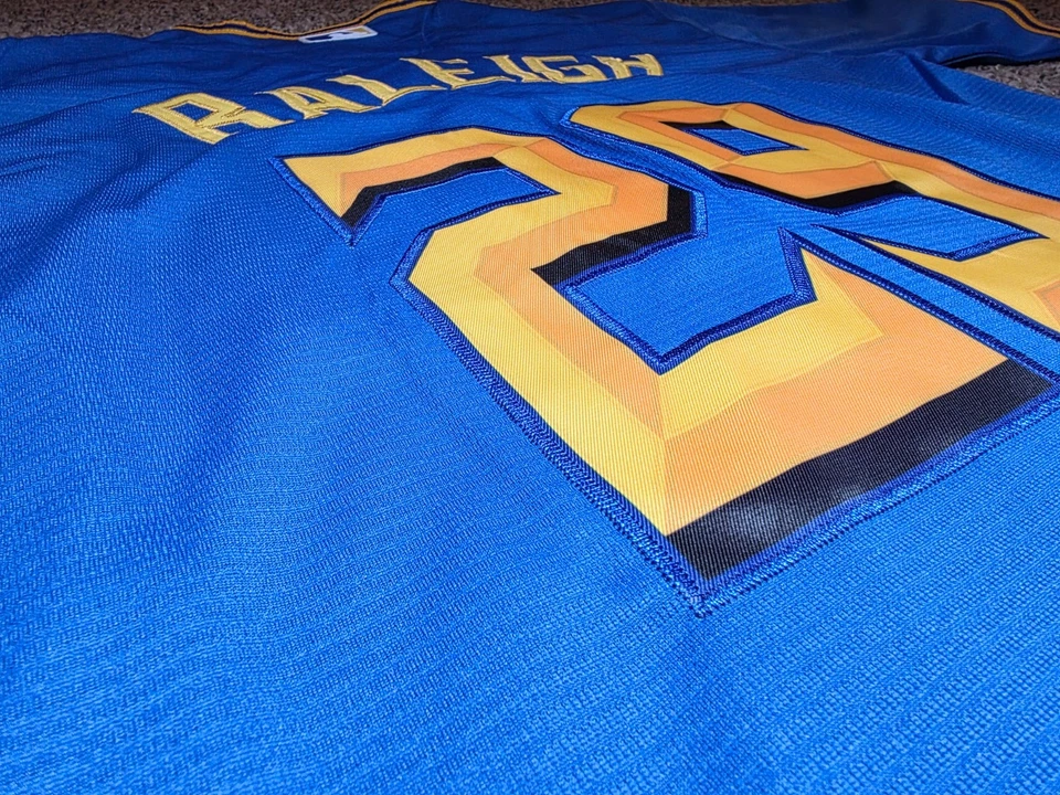 Camiseta deportiva para hombre Cal Raleigh #29 Seattle Mariners City Connect Foto 2 de 4