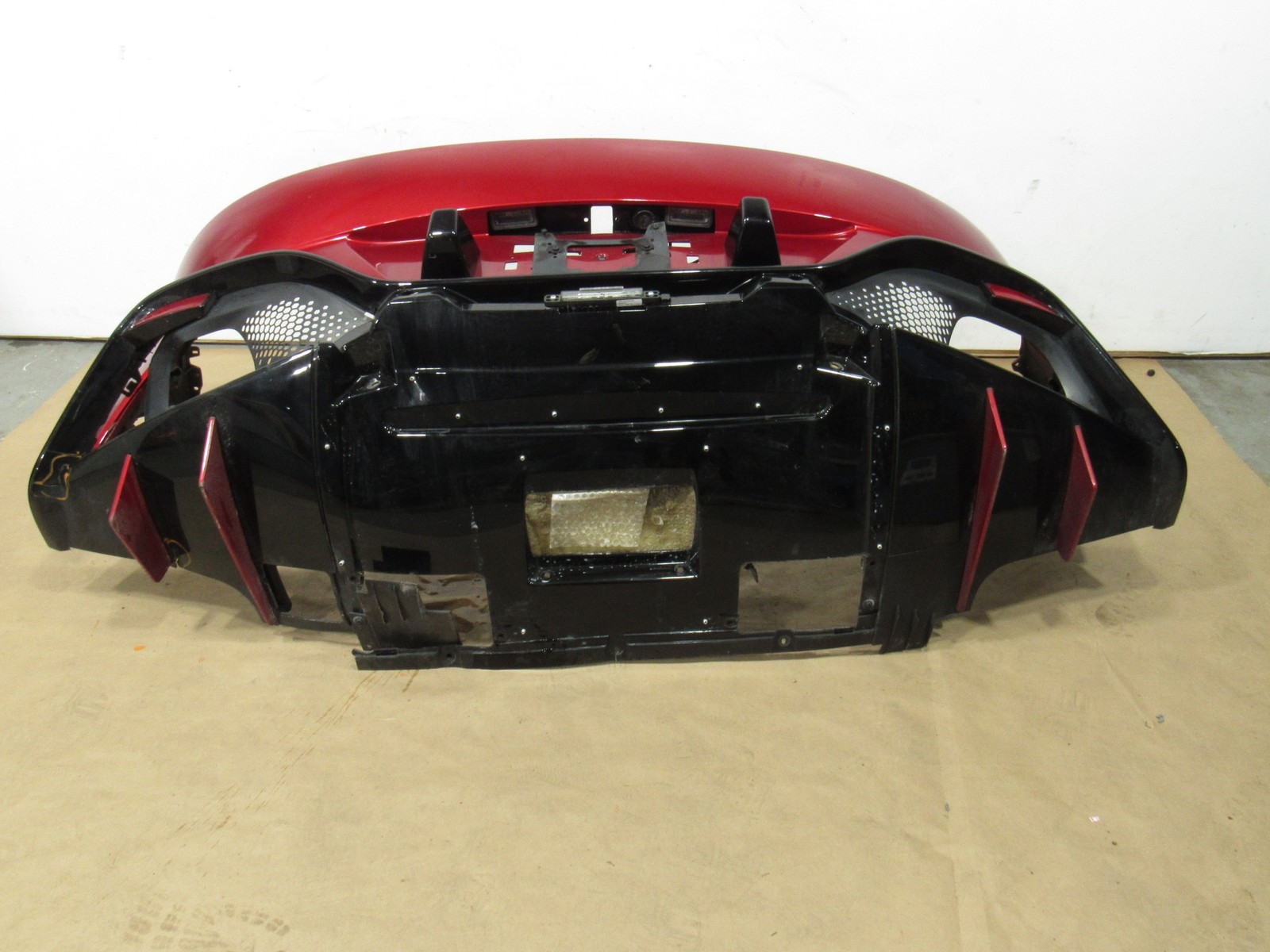 18-21 Aston Martin Vantage 2019 Rear Bumper Cover Assembly :O