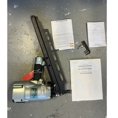 Hitachi NR83A2 3-1/4'' Pneumatic Strip Nailer 21°       8 Gauge 120 PSI