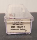Atlas N-Scale #3161, D & H Twin Bay Covered Hopper, PS-2 RD# D&H 12057 — photo 3
