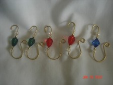 PRETTY LOT 5 DECORATIVE METAL WIRE CHRISTMAS ORNAMENT HANGERS w/ PLASTIC BEADS