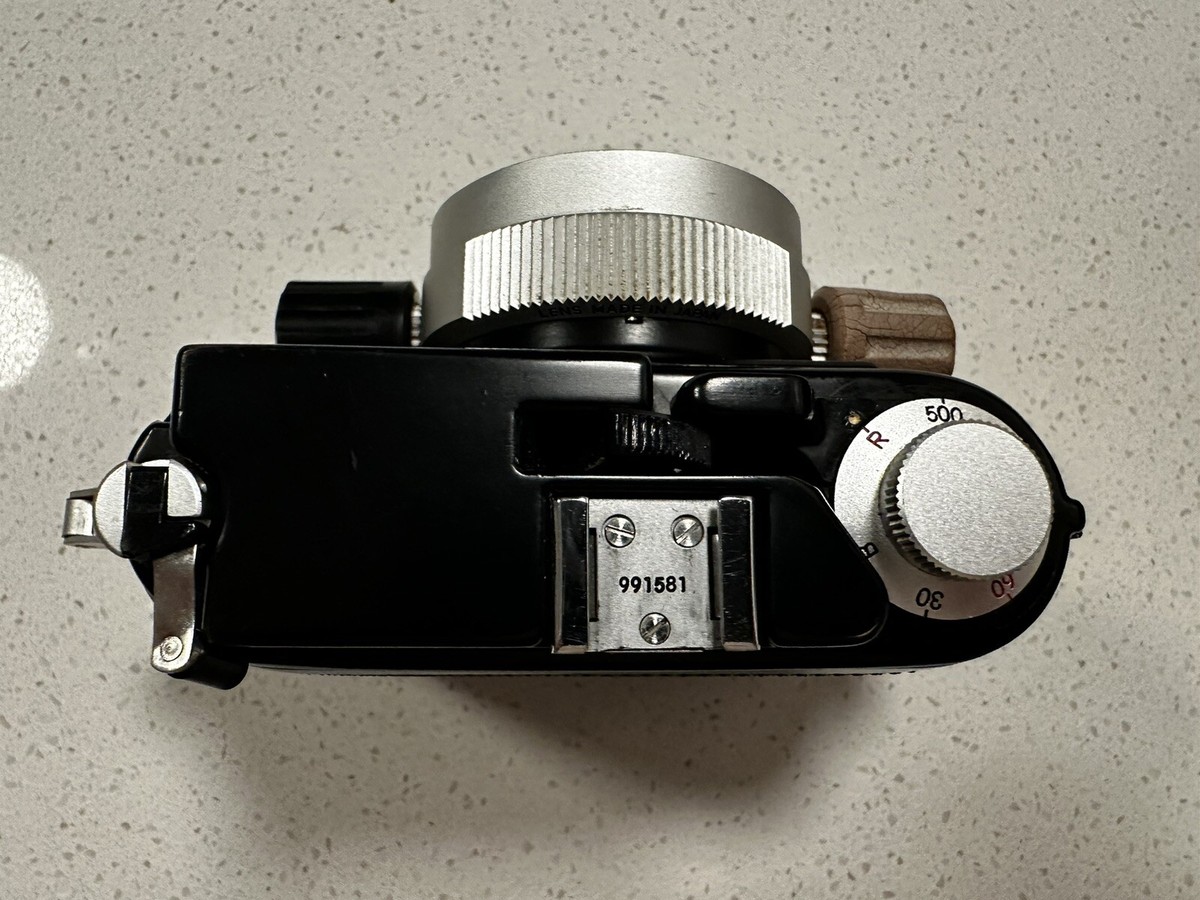 Vintage Nikon Nikonos II Underwater Film Camera 35mm F/2.5 Lens