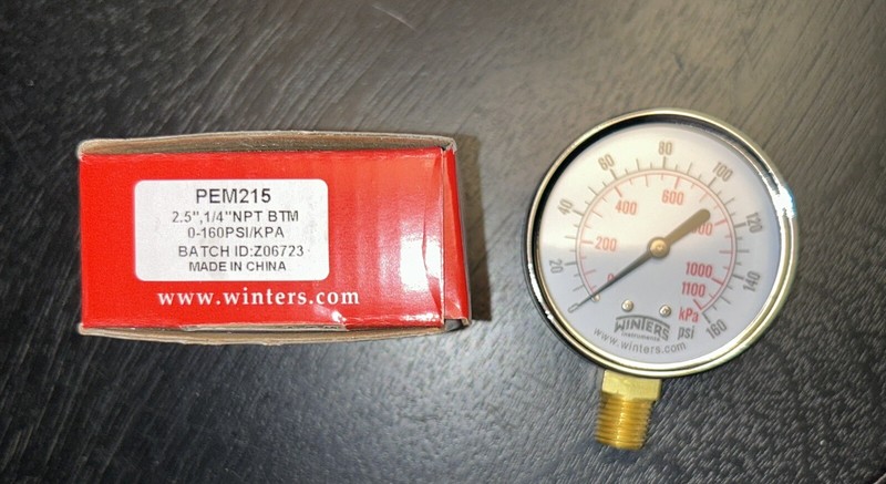 Winters 0-160 psi PRESSURE GAUGE 2.5" face 1/4" npt bottom mount