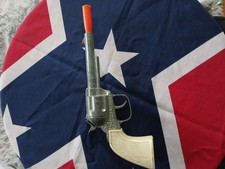 VINTAGE GABRIEL 6 SHOOTER TOY CAPGUN