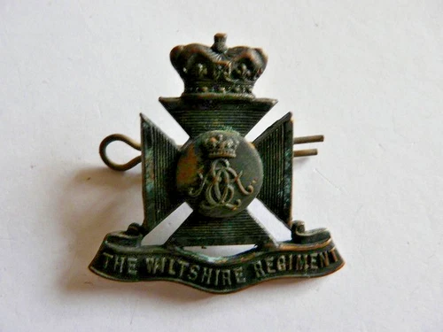 WW1 BRASS BRITISH ARMY CAP BADGE WILTSHIRE REGIMENT