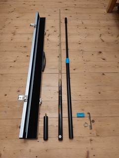 Peradon Century Snooker Cue 3/4 Includes Extension Mini Extension & Carry Case