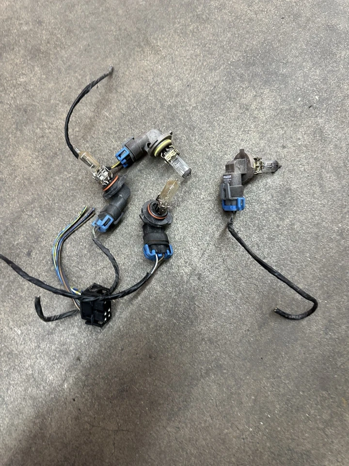BMW E36 Z3 HEADLIGHT HIGH BEAM CONNECTOR PLUG WIRE HARNESS PIGTAIL SET OEM - Image 2 of 4