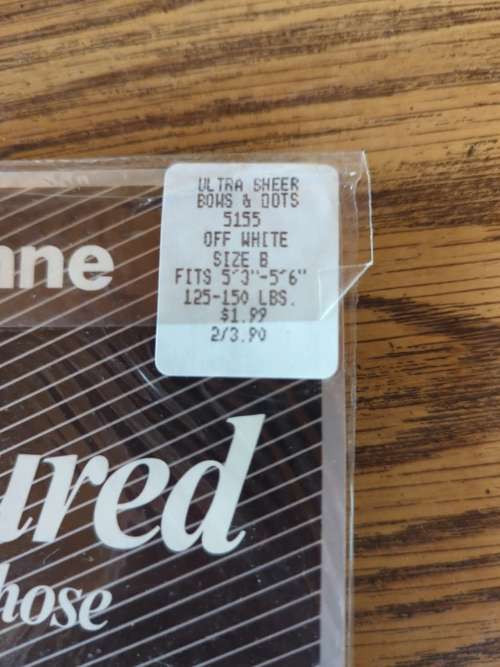 Nuevas pantimedias vintage Marianne texturizadas talla B ultra transparentes lazos y puntos blanco roto Foto 2 de 3