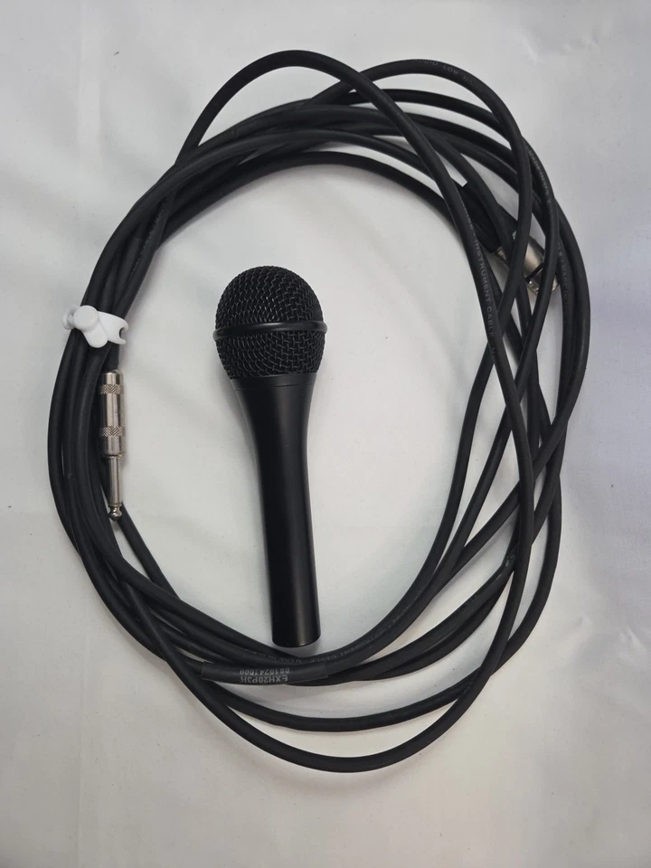Audix OM2 Dynamic Vocal Microphone with XLR Cable Professional Stage Mic - Image 4 of 4