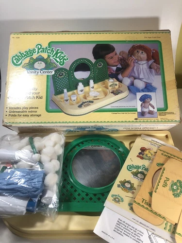 VINTAGE 1984 CABBAGE PATCH KIDS VANITY CENTER DOLL TOY PLAYSET COMPLETE IN BOX