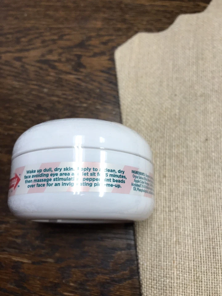 Mascarilla facial vigorizante Perfectly Posh Tingle All the Way menta nueva/sellada Foto 2 de 4