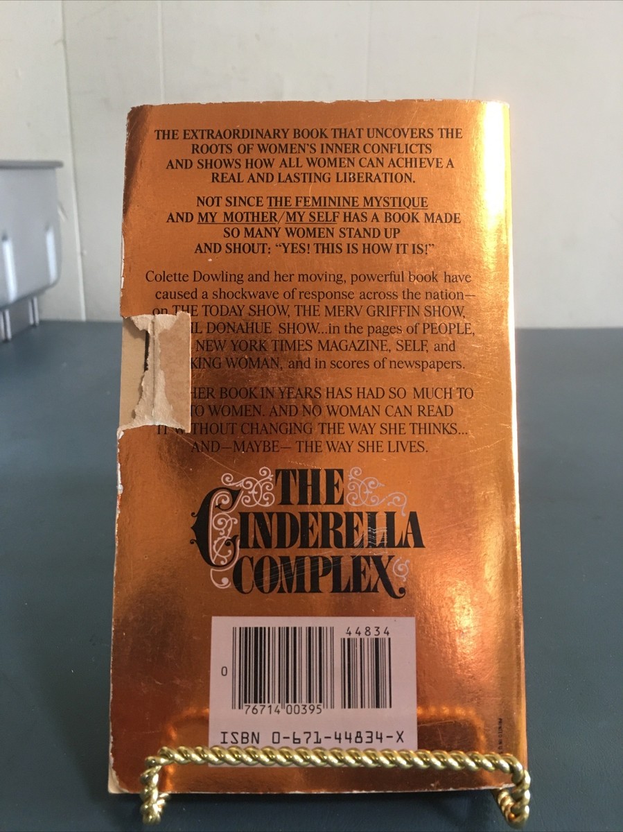 【中古】 CINDERELLA COMPLEX/HARPERCOLLINS UK/COLETTE DOWLING The Cinderella Complex: Dowling, Colette: Amazon.com: Books