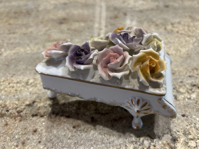 KALK Germany Floral Piano Trinket Box Near Mint Condition