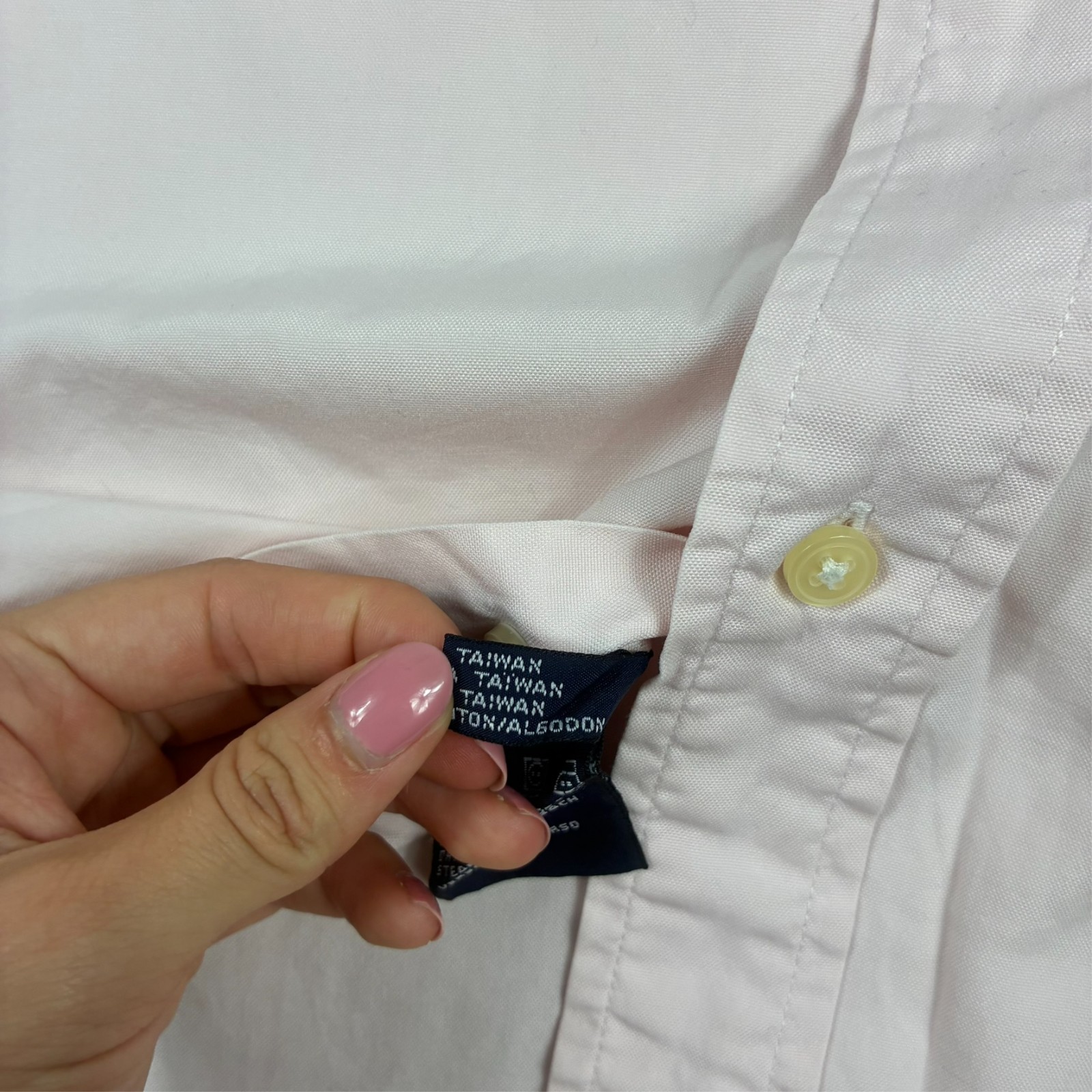 VTG Tommy Hilfiger Baby Pink Size Medium Button Down Short Sleeve Oxford Shirt image 9