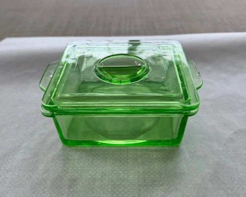VINTAGE GREEN DEPRESSION URANIUM GLASS REFRIGERATOR DISH