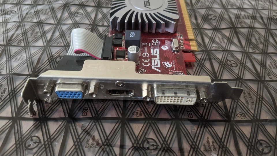 Asus AMD HD 5450 noiseless, Low Profile Graphics Card - Image 3 of 4