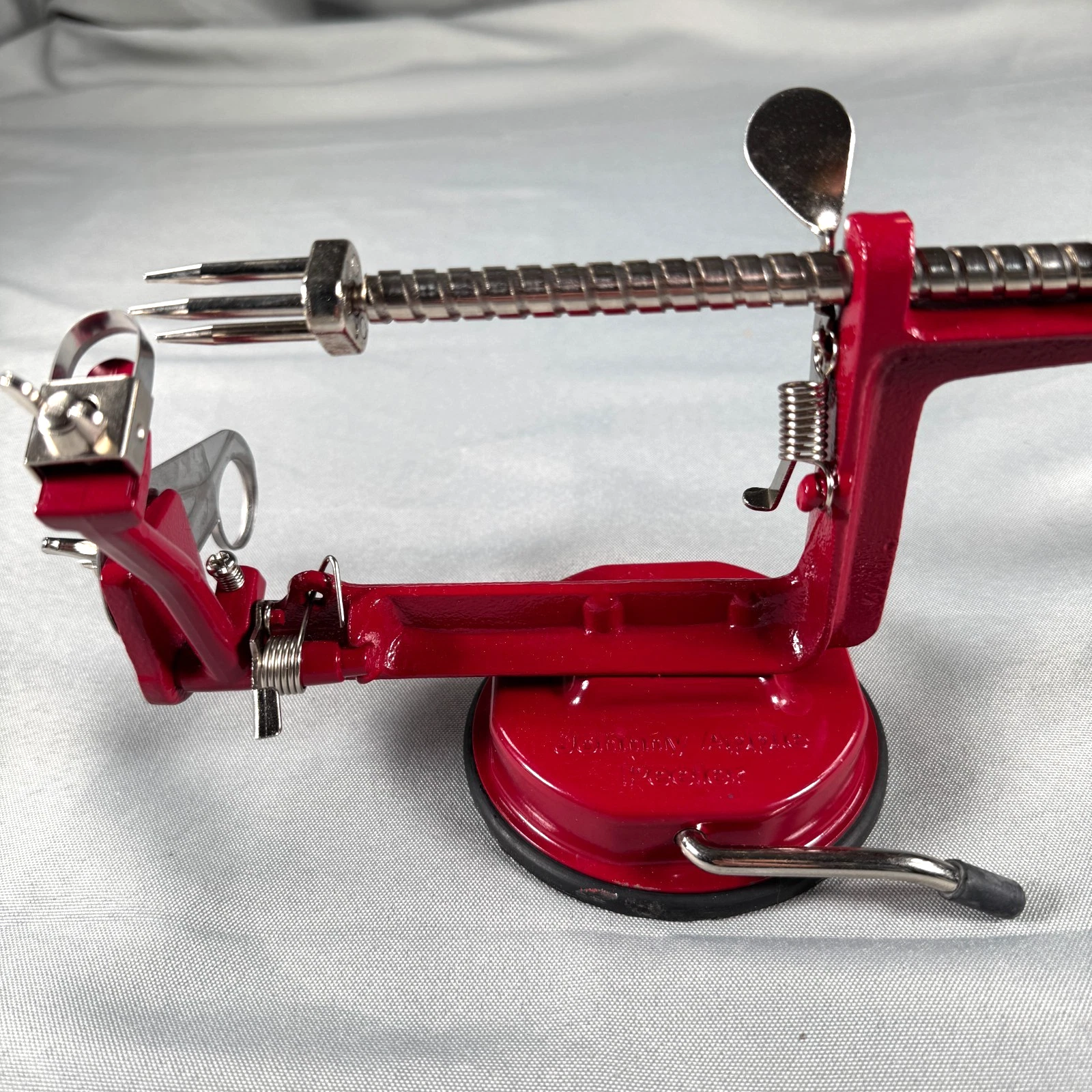 Victorio Johnny Apple Peeler Corer Slicer Suction Base Cast Iron Red Hand Crank
Opens in a new windo