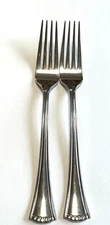 Lenox BUTLERS PANTRY  18/10 Stainless Flatware 2 Dinner Forks 8 1/4”
