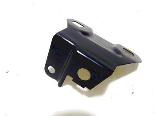 41357207204 Halterung Kotflügel Vorne Rechts BMW 520D F11 2.0 135KW 5P D Aut