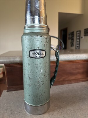 Aladdin Stanley One Quart  Thermo Vacuum Flask Vintage.