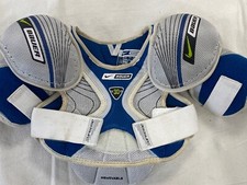 Youth Size Small Bauer Supreme 30 Ice Hockey Shoulder Pads 