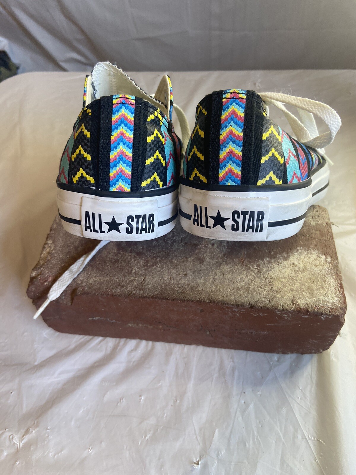 Women's Convers Chuck Taylor- All-Star-Friendship Bracelet Tennis Shoes- Size 8 thumbnail 3