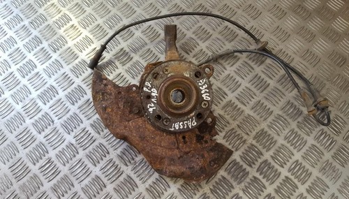 Volkswagen Passat 1992 Steering knuckle - front right side used, G #404570-10