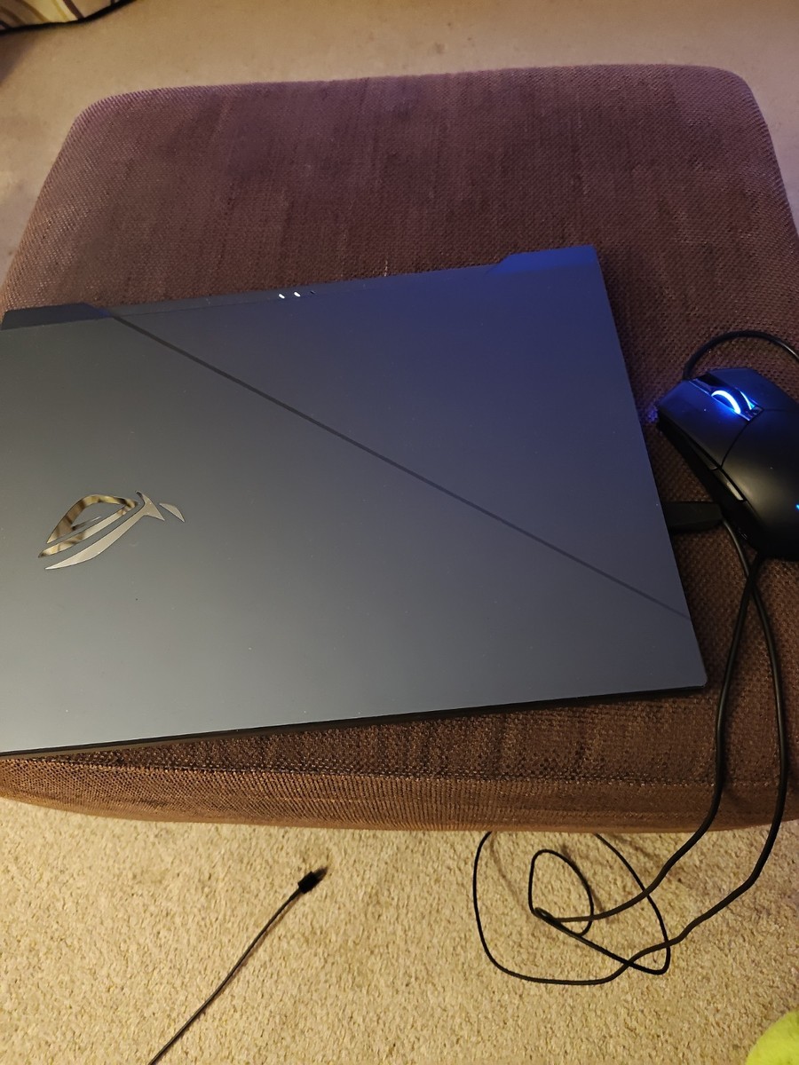 ASUS ROG Zephyrus Duo 15 UK