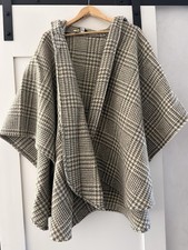 1970s Vintage Handmade Wool Houndstooth Hooded Cape Poncho Coat One Size