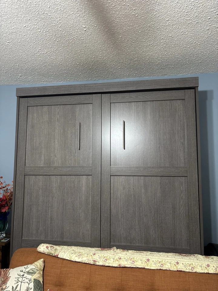 Unidad Murphy con colchón cama Foto 2 de 2