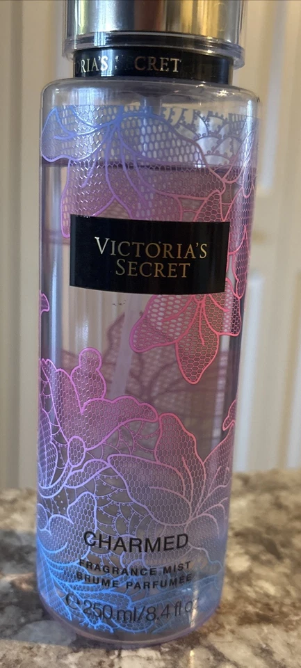 Парфюмерный туман Victoria's Secret Charmed 8 жидких унций снят с производства СМ. ОПИСАНИЕ - Изображение 2 из 4