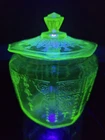 ANTIQUE ANCHOR HOCKING PRINCESS URANIUM VASELINE DECO DEPRESSION GLASS JAR LID