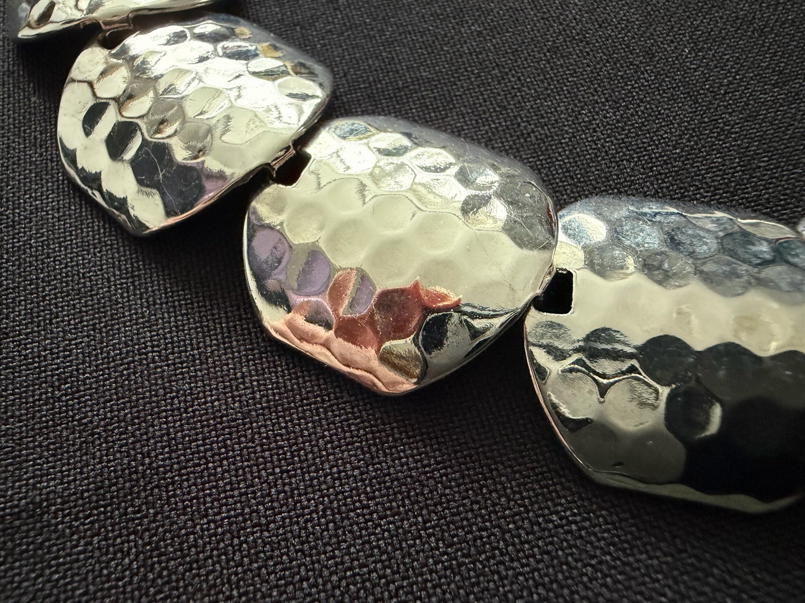 Vintage Interlocking Hammered Link Lightweight Si… - image 5