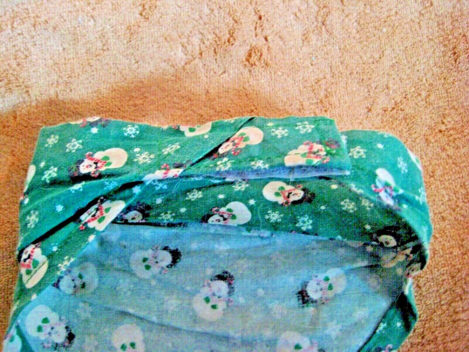 Snowmen Triangular Bandana Scarf Dog NWOT Small 10"-12" Hook & Loop Closure - Image 3 of 4