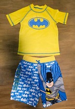 BOYS SIZE 4T BATMAN SWIMMING TRUNKS AND SWIMMING SHIRT