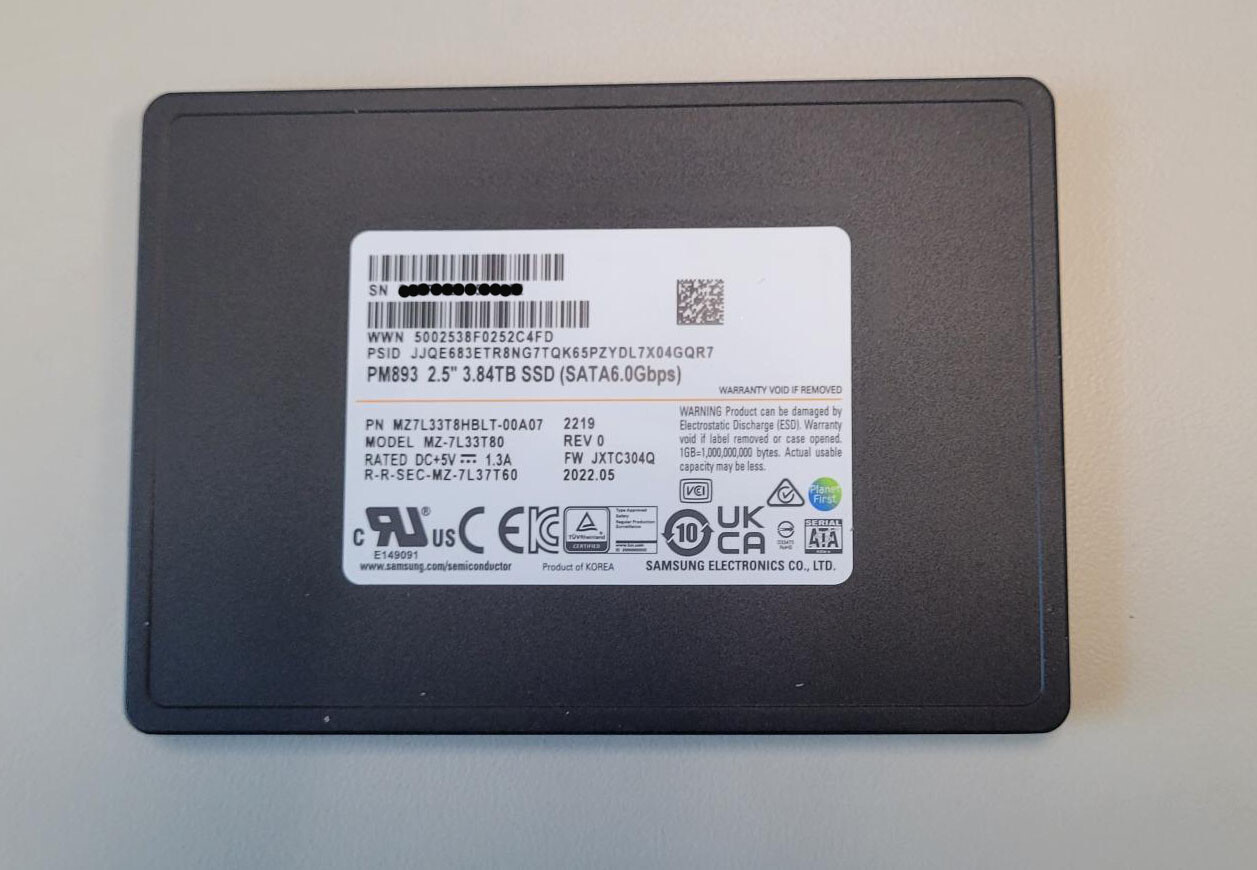 New pull Samsung PM893 Series MZ-7L33T80 3.84TB SATA 6Gb/s 2.5inch 