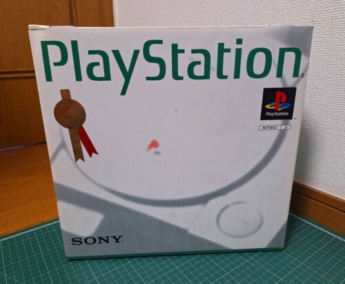 Playstation 1 SCPH 5500 PS1 Console Japan *GREAT BOX/ with Green Tape* - Picture 1 of 5