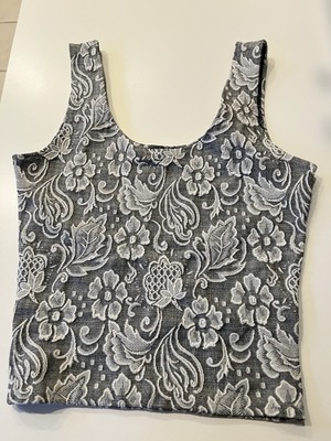 CACHE Gray And White Fitted Tank Sz S
