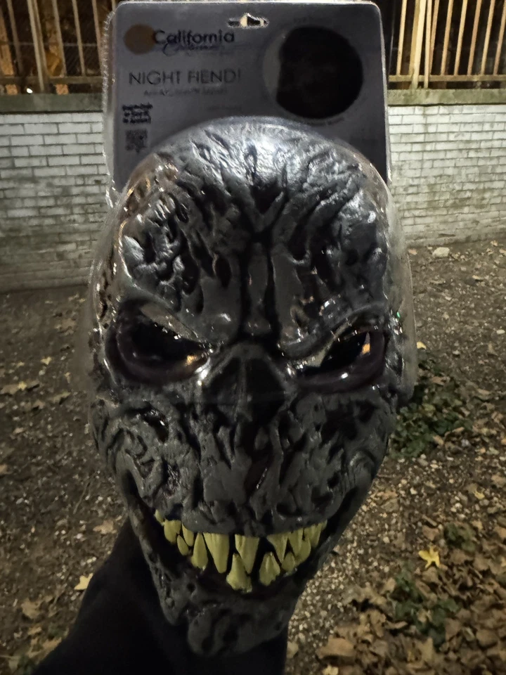 Halloween Night Fiend Mask - Image 2 of 4