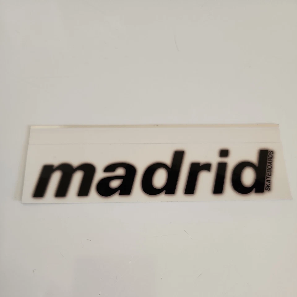 Pegatina de monopatín Madrid vintage 1,25 X 5,75 pulgadas blanca y negra Foto 3 de 4