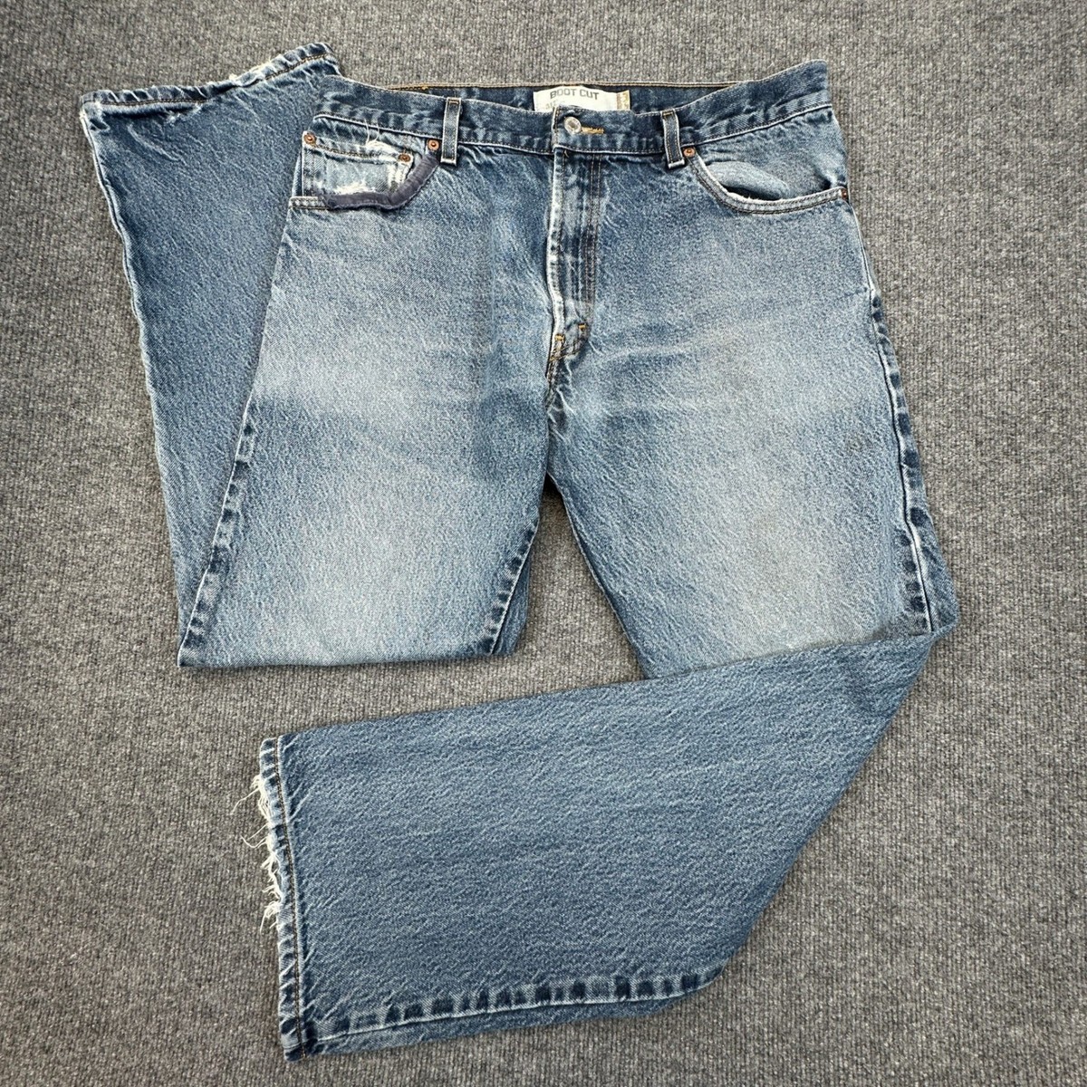 Levis 517 Bootcut Jeans Mens 36x32 (Fits 34x31) Distressed