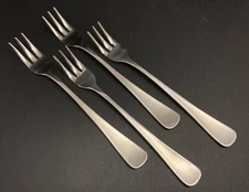 Supreme Cutlery Stainless Set of 4 ERIK 5-1/2" Seafood Cocktail Forks (RF1063)