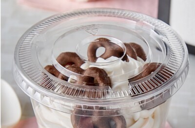 Choice 5-12 oz. Clear Plastic Flat Lid No Slot 2900 760PICFLATL