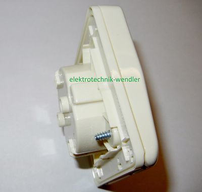 JUNG Piastra Centrale Per Presa SCHUKO - Acquista Su - Foto 2